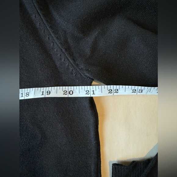 🆕 Passenger’s Black Pullover Sweater, XL - Picture 6 of 6